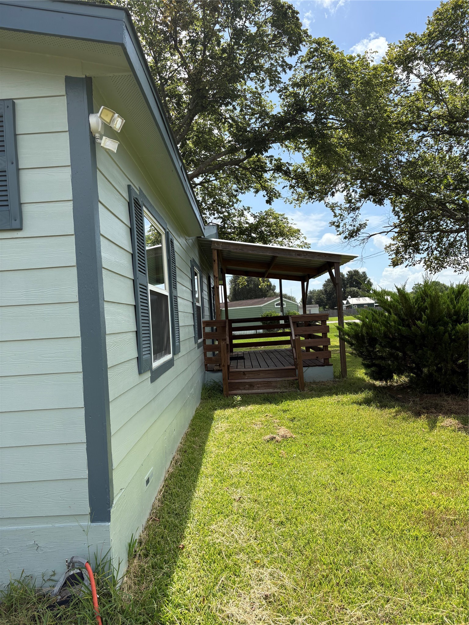 6085 Adams Flat Road B Property Photo 3