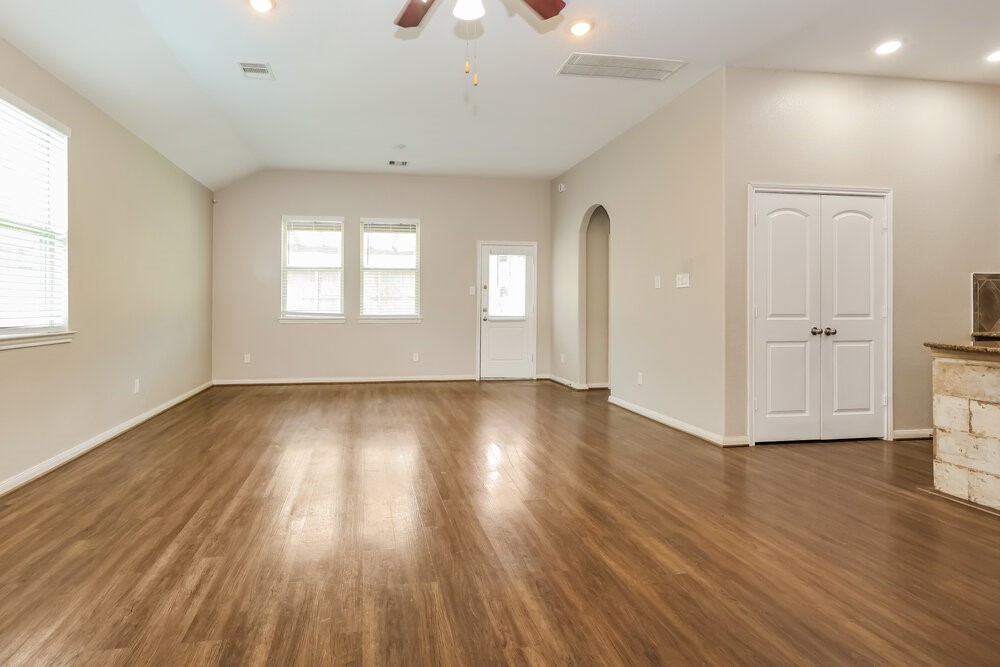 320 Terra Vista Circle Property Photo 5