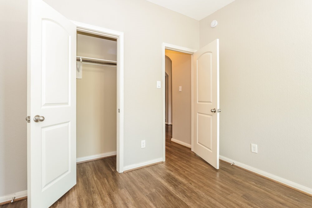 320 Terra Vista Circle Property Photo 13