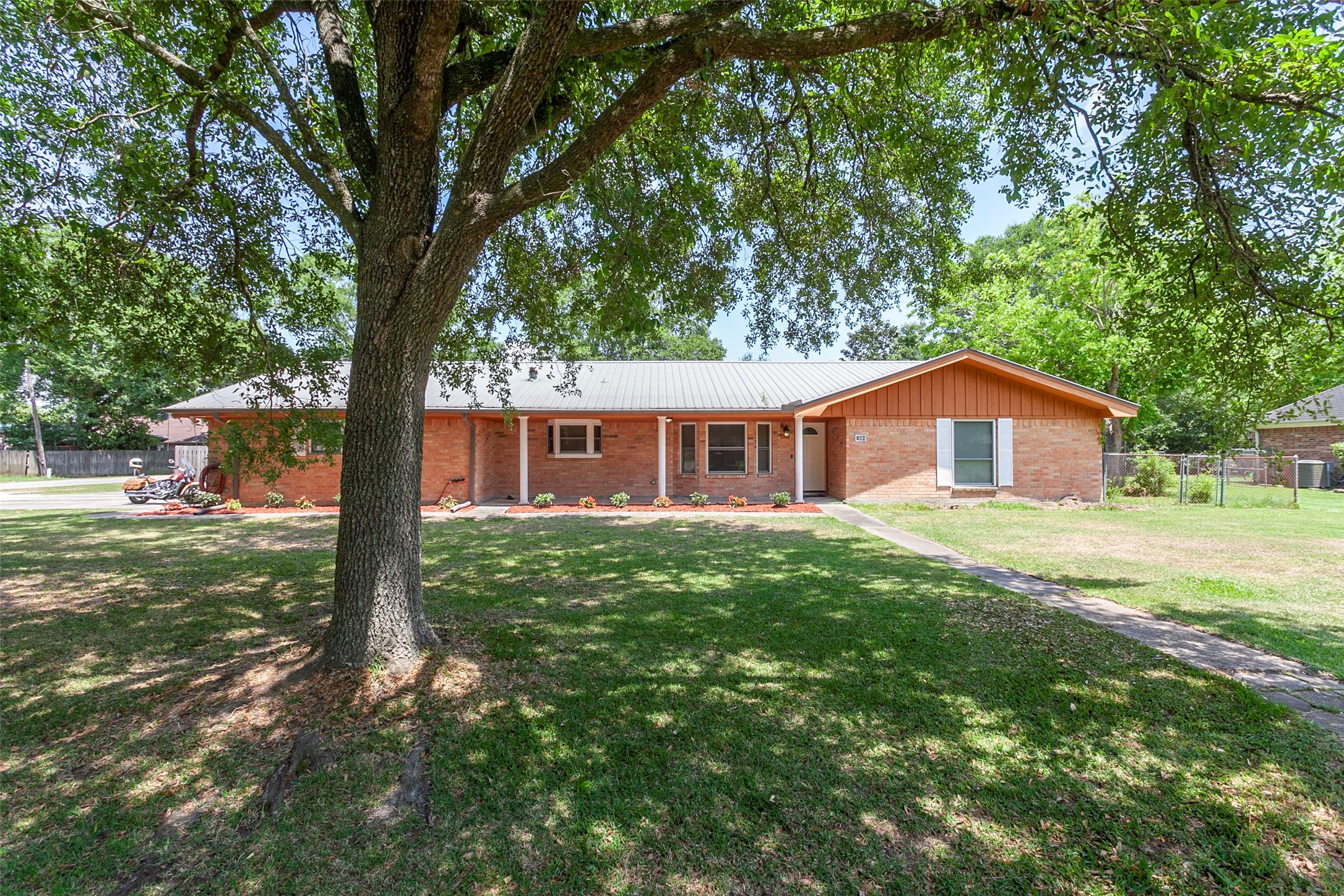 164 Shadowdale Street Property Photo