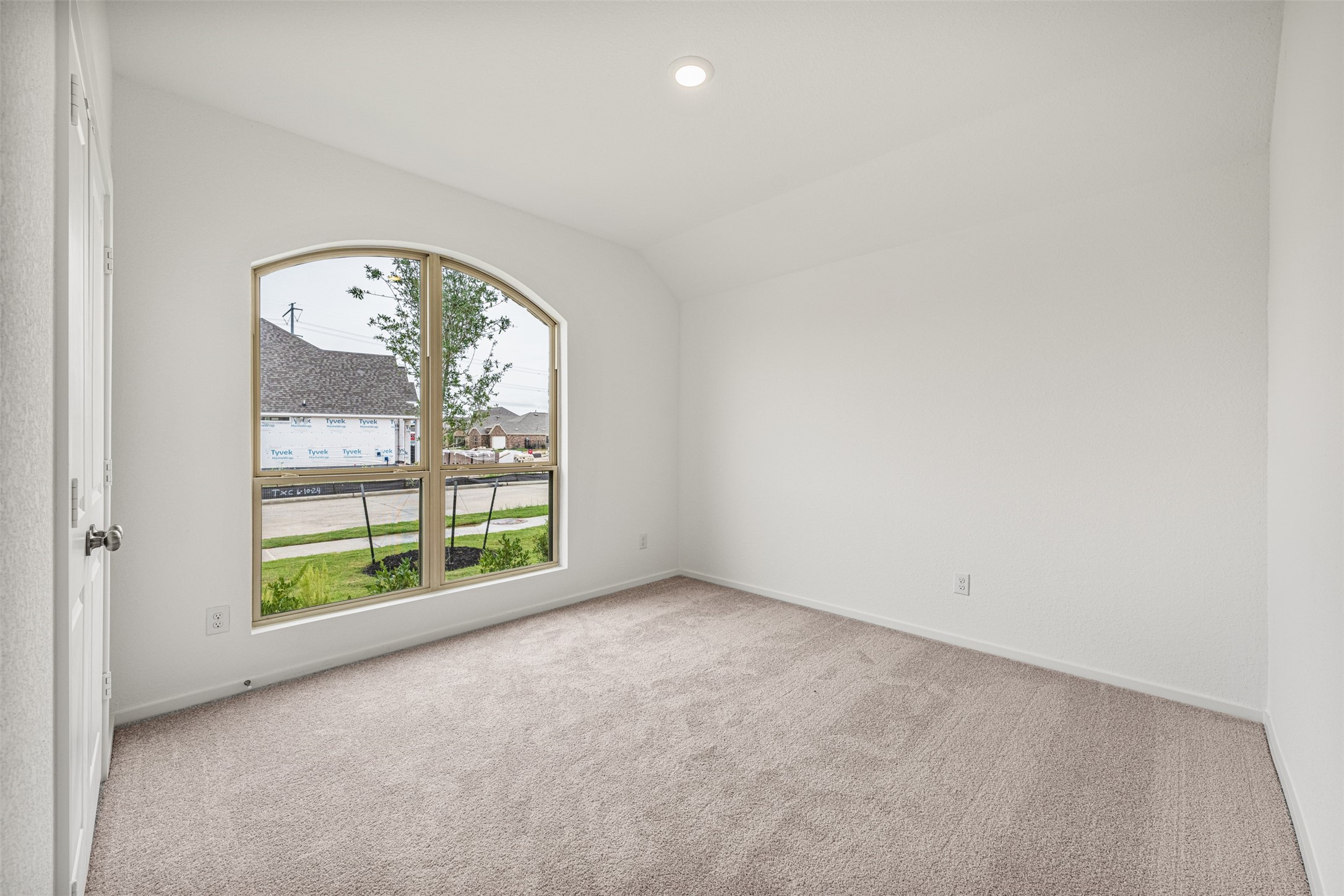 10903 Tropical Queen Lane Property Photo 11