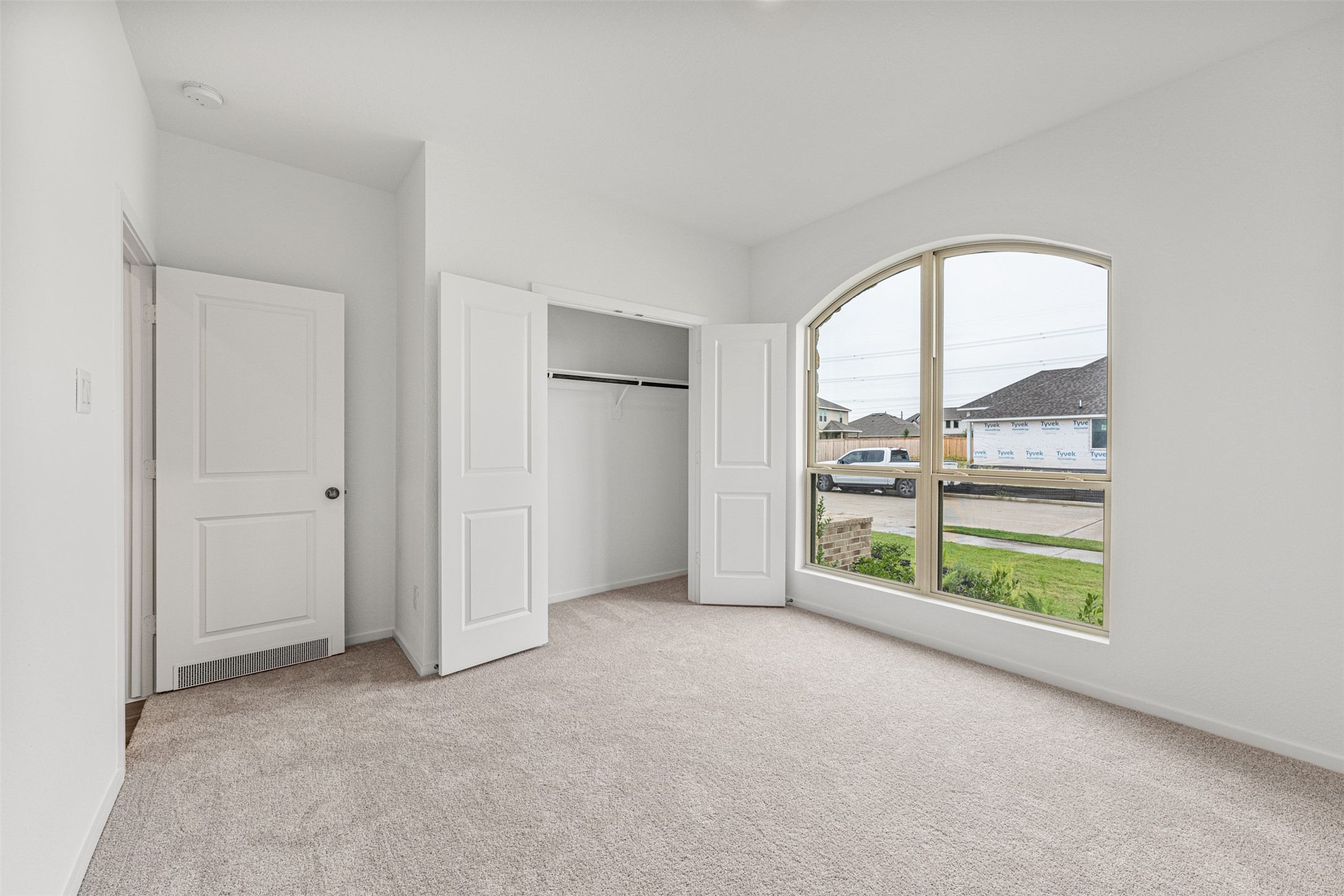 10903 Tropical Queen Lane Property Photo 12