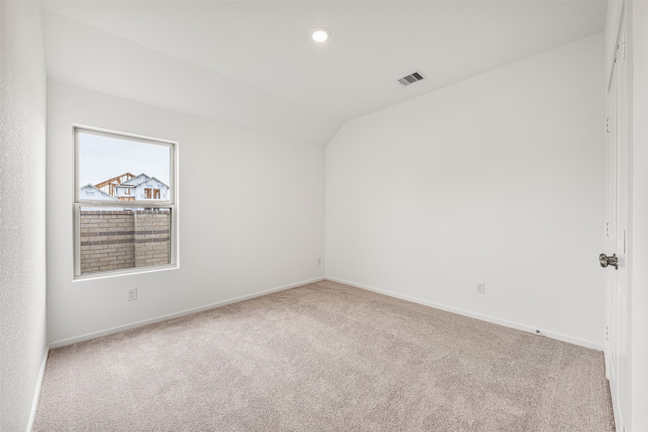10903 Tropical Queen Lane Property Photo 14