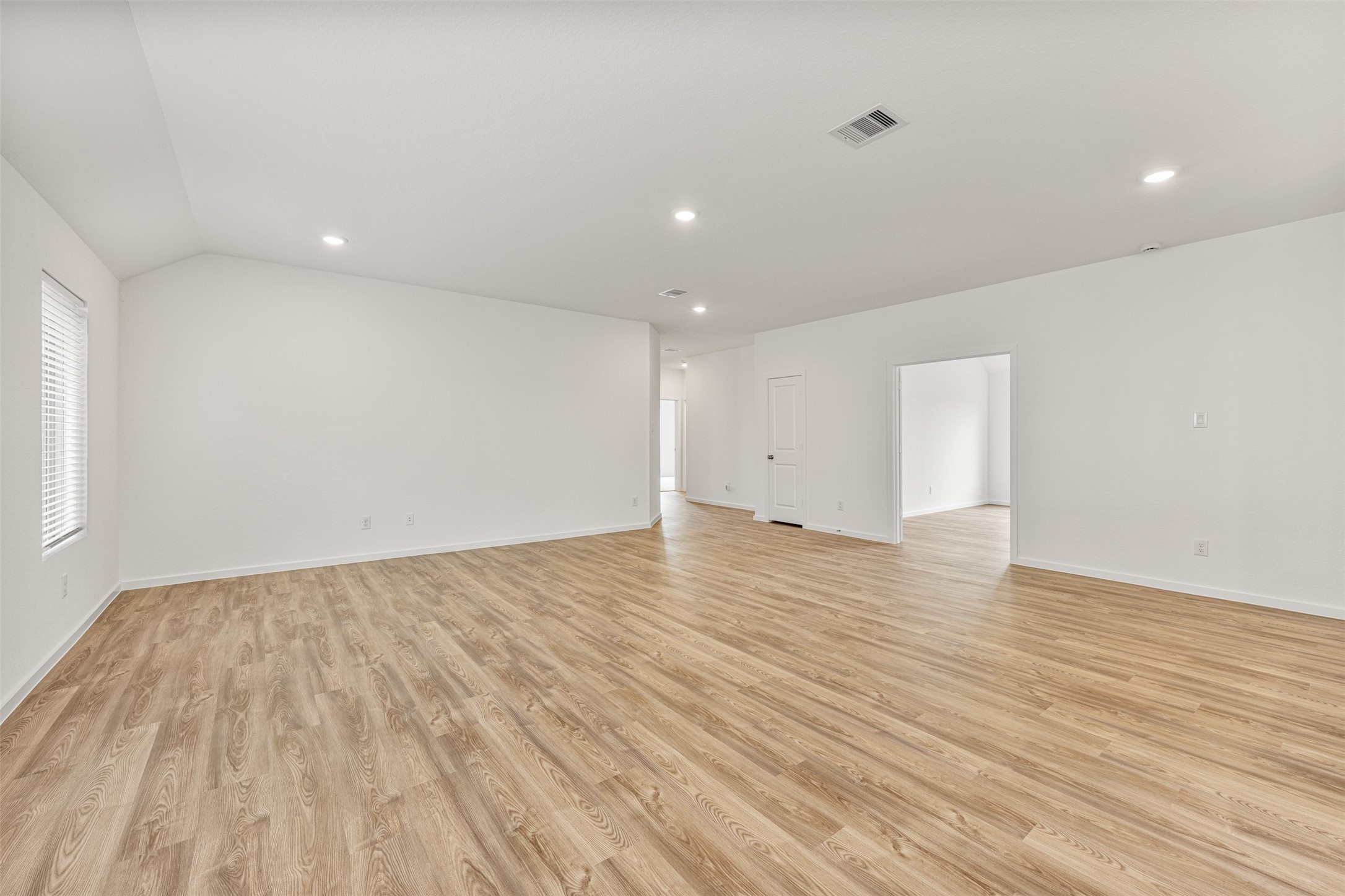 10903 Tropical Queen Lane Property Photo 18