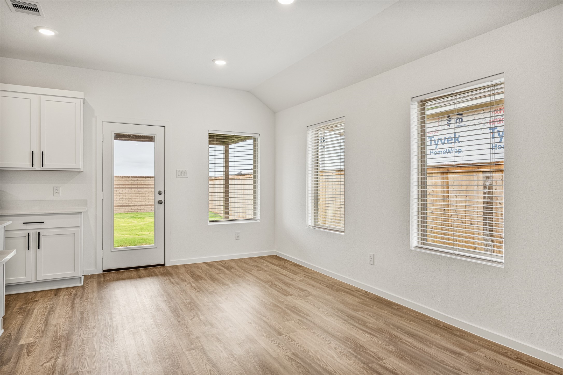 10903 Tropical Queen Lane Property Photo 20