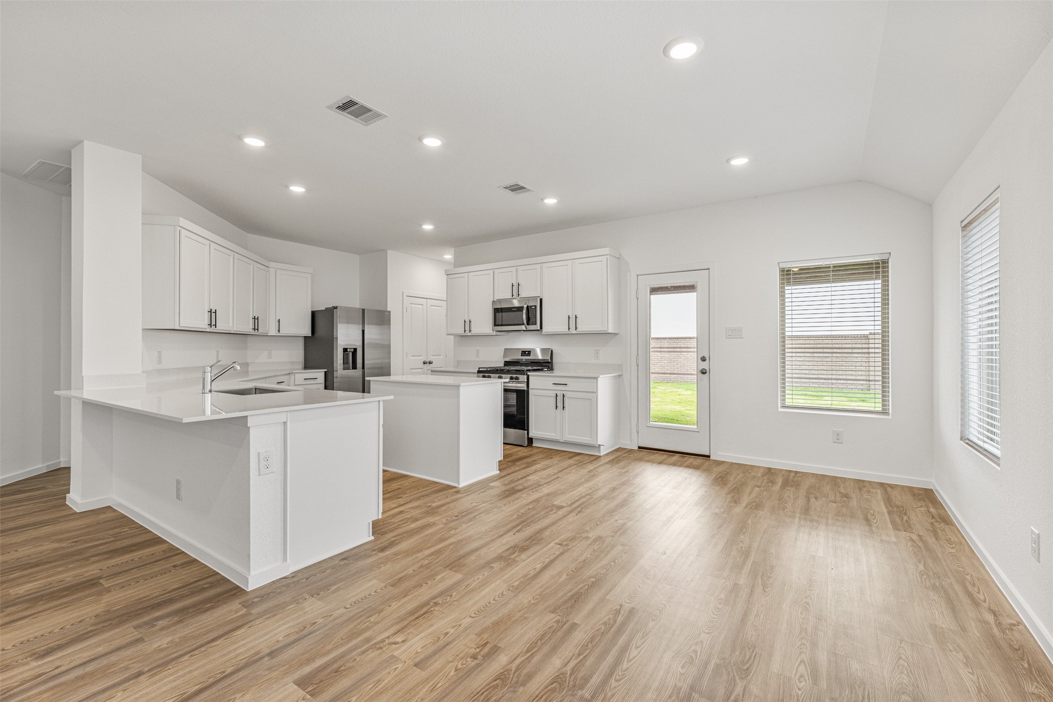 10903 Tropical Queen Lane Property Photo 21