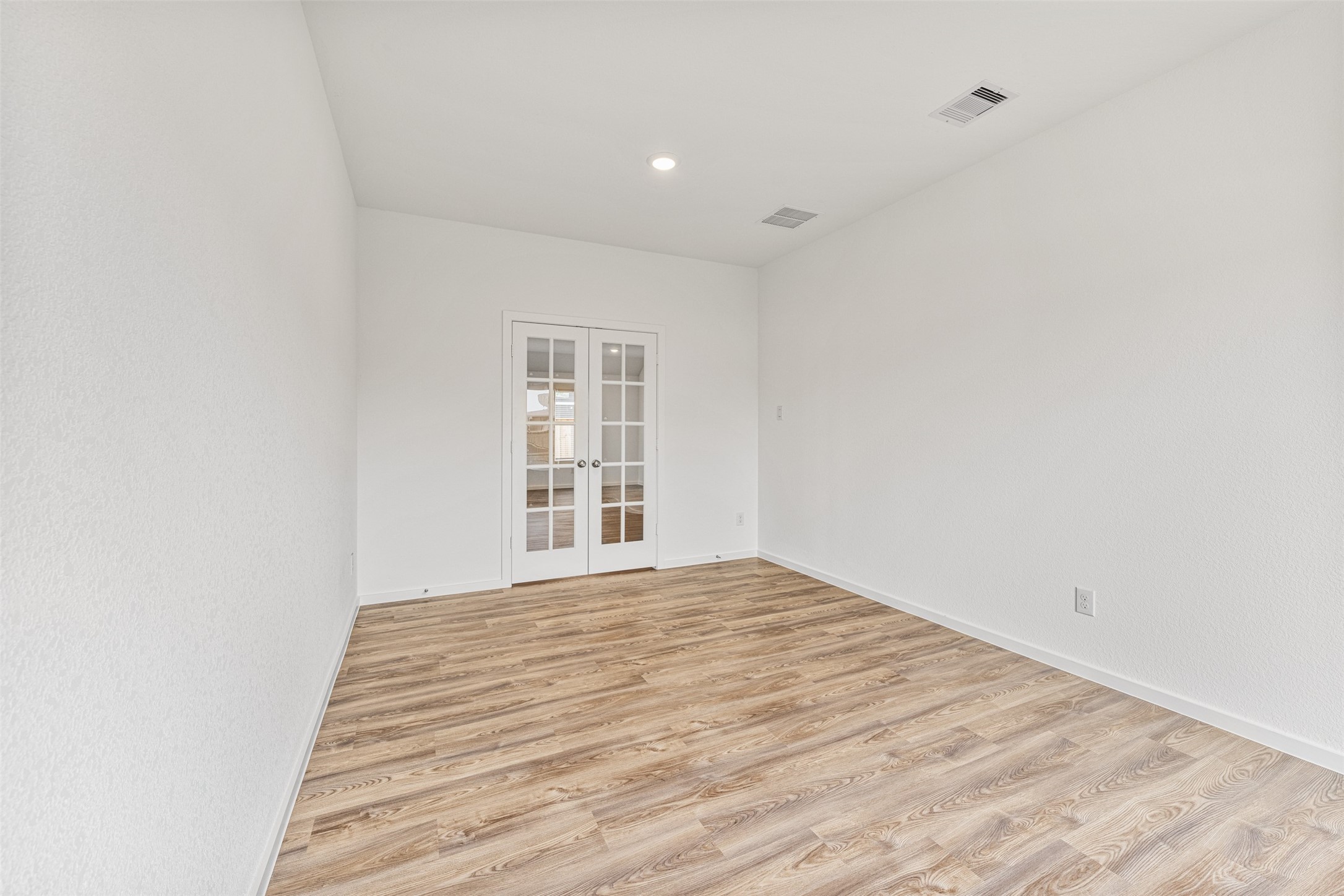 10903 Tropical Queen Lane Property Photo 36
