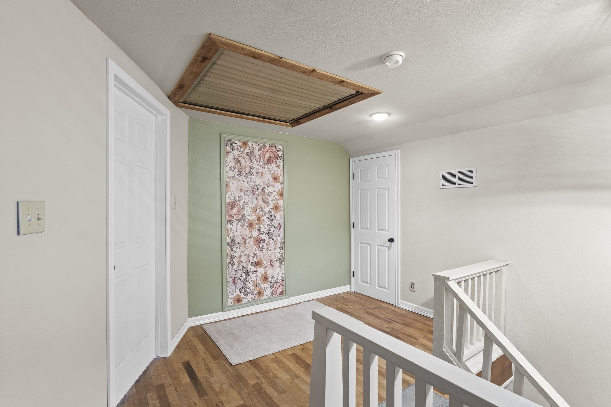 301 N Pine Street Property Photo 17