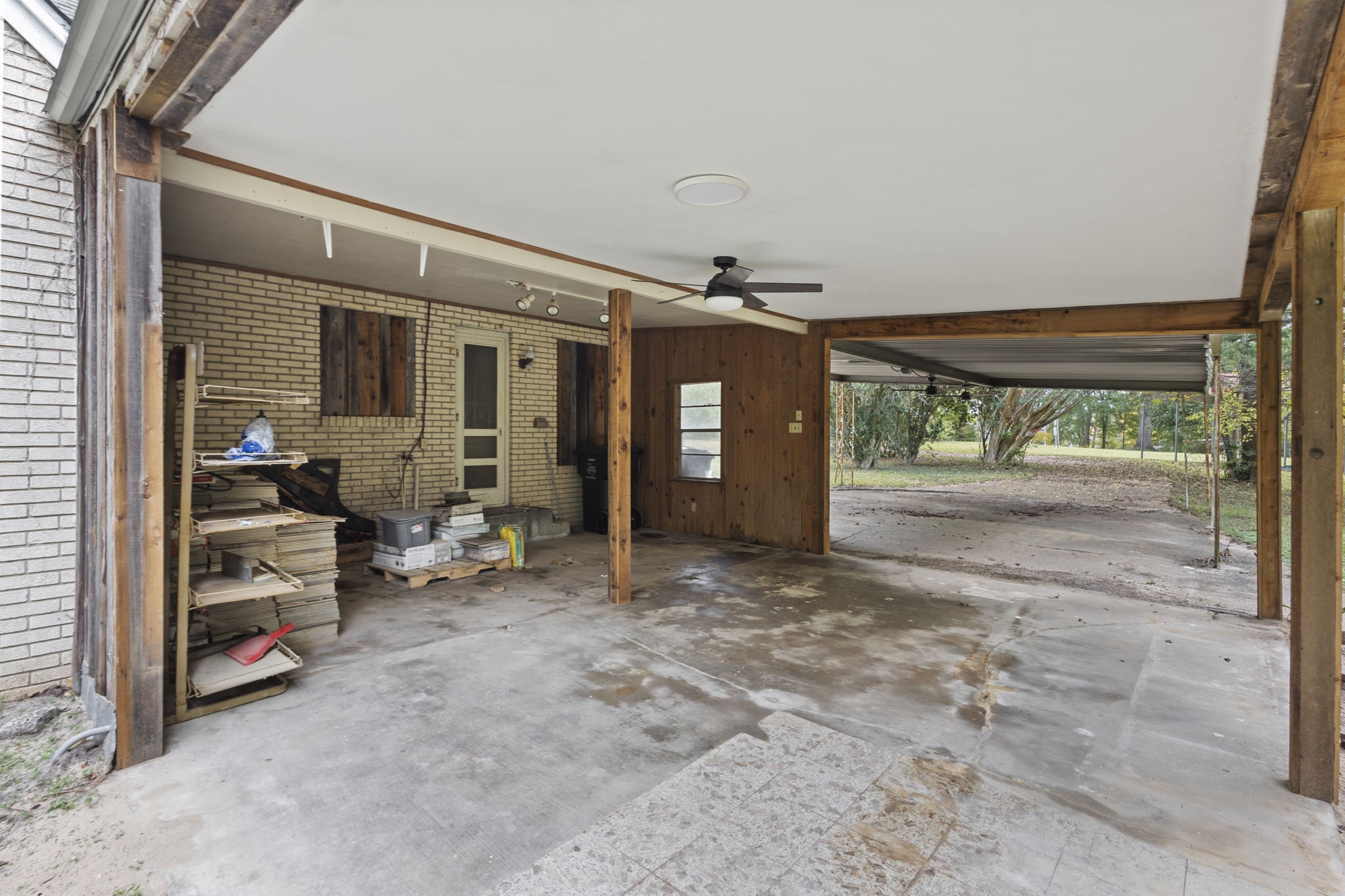 301 N Pine Street Property Photo 27