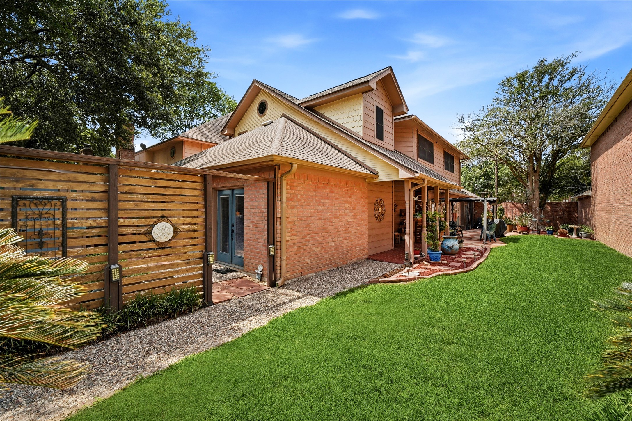 14053 Cashel Forest Drive Property Photo 4
