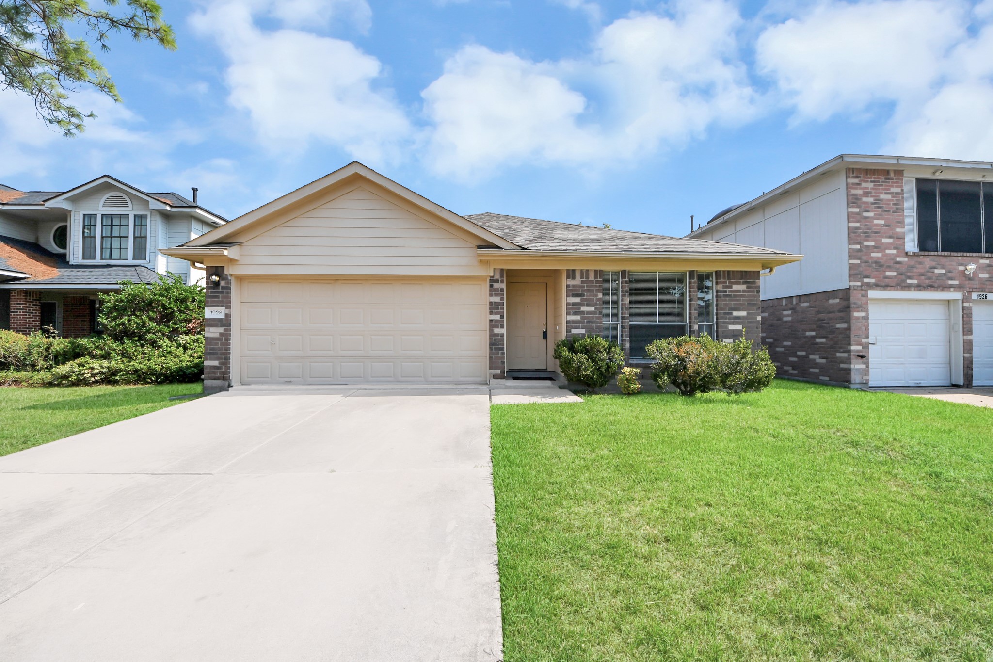 1928 Woodland Hills Drive Property Photo 6
