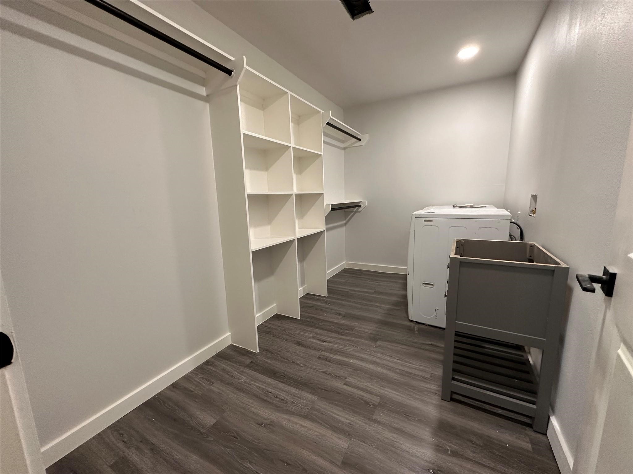 8058 Longridge Drive Property Photo 9