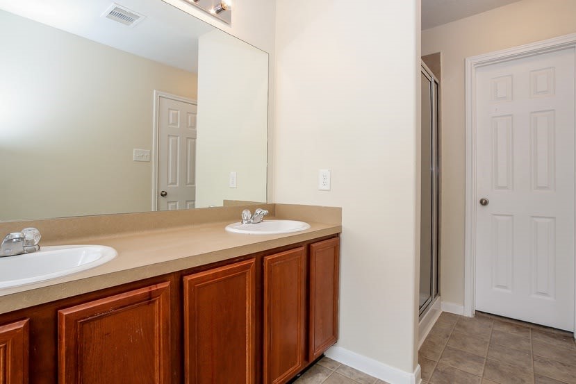 19151 Sandelford Drive Property Photo 11