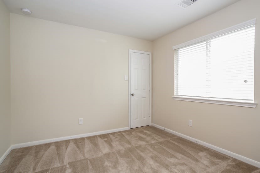 19151 Sandelford Drive Property Photo 12