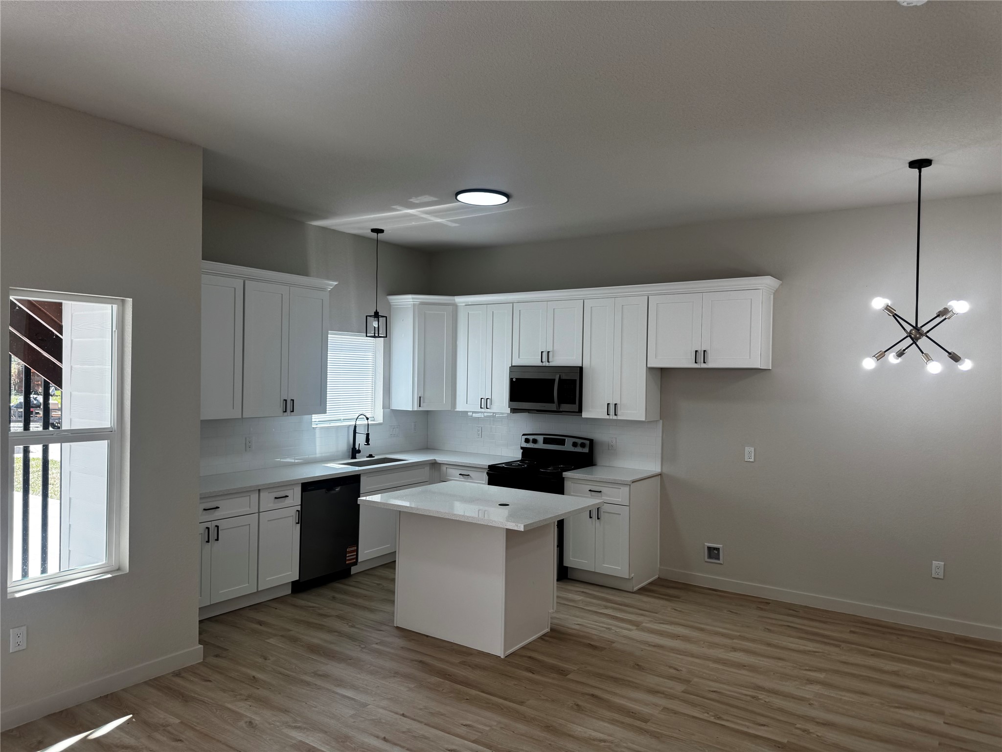 9713 Cargil Property Photo 4