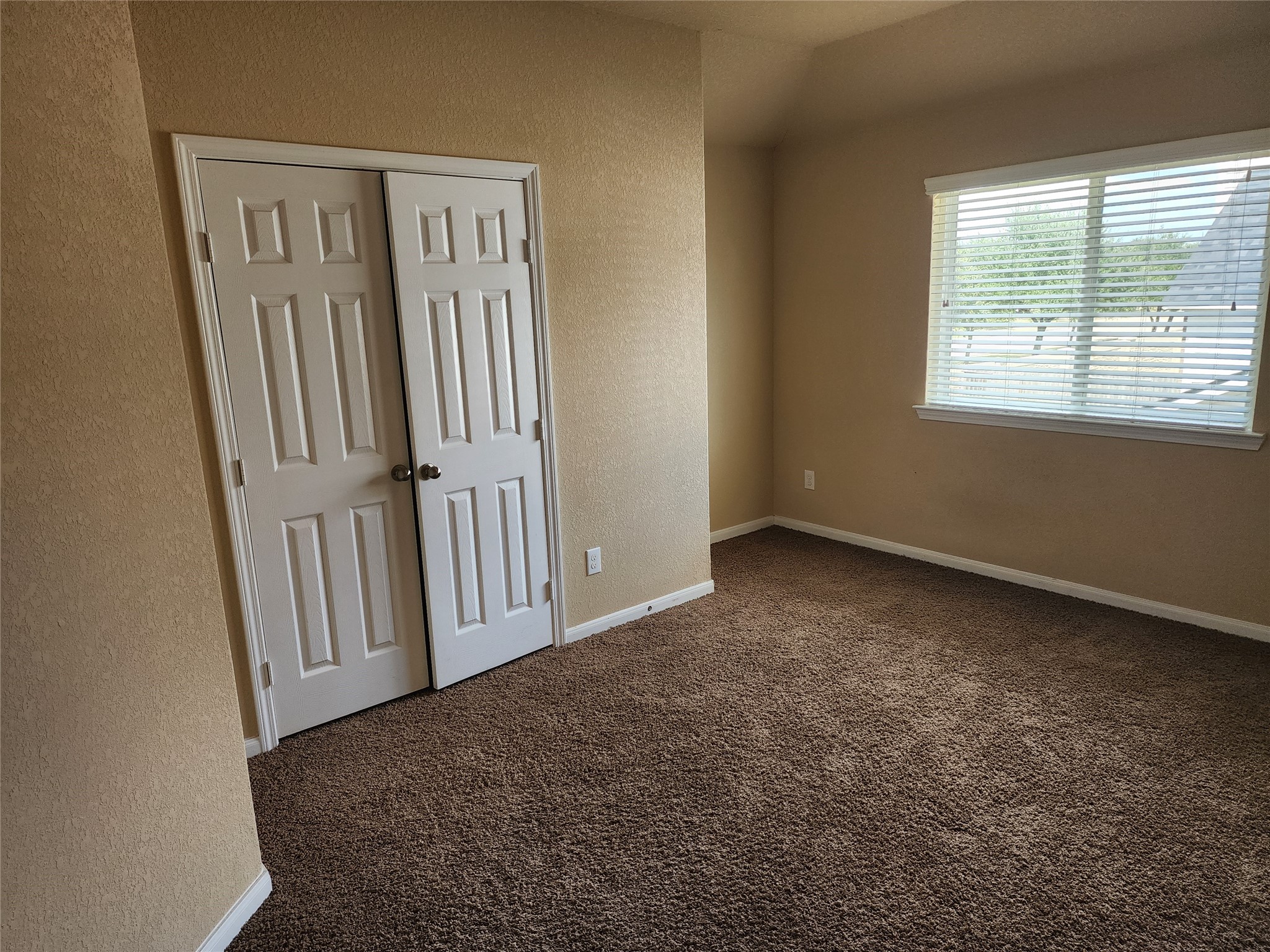 8930 Silent Hills Lane Property Photo 12