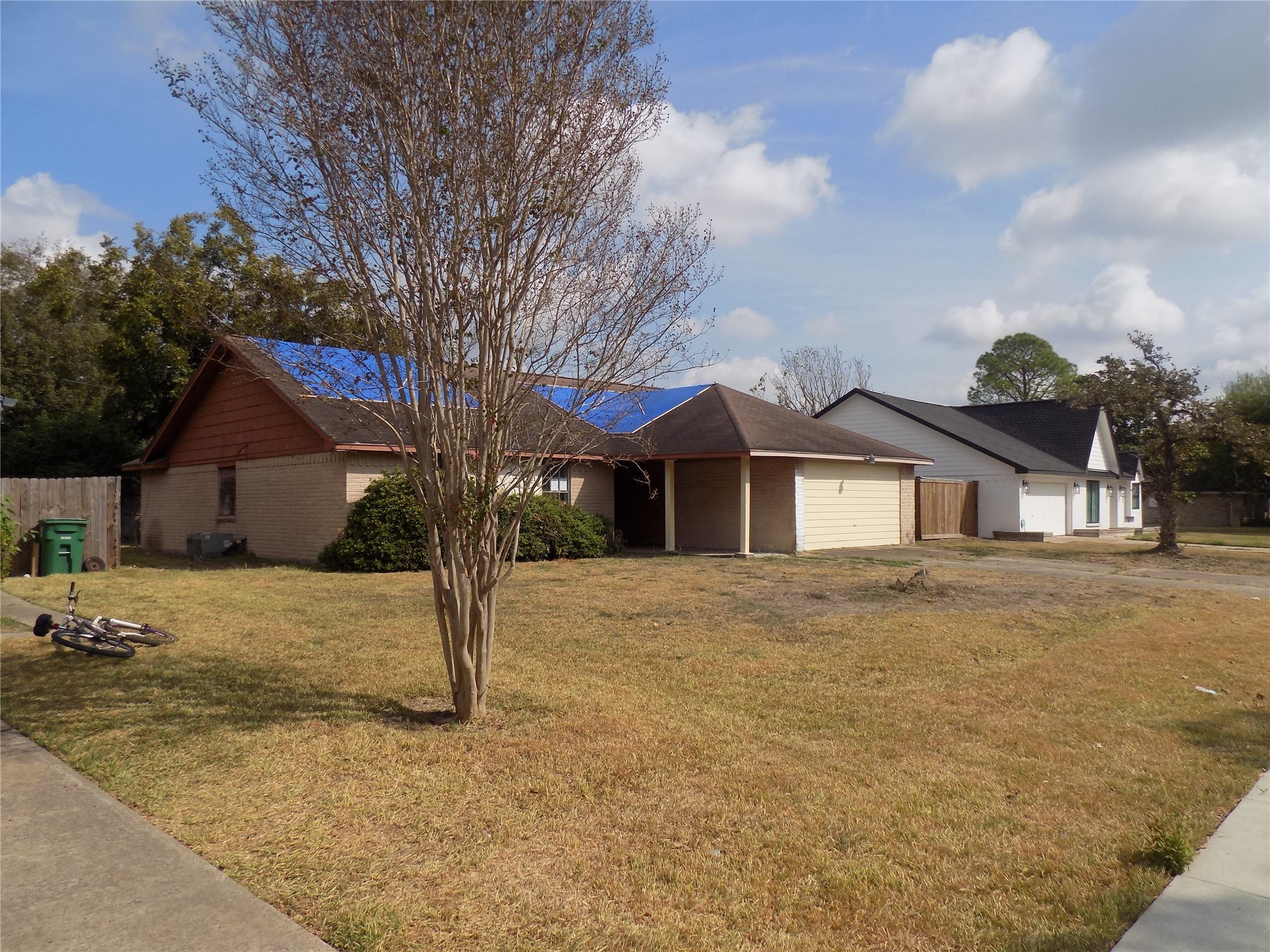 7406 W Fuqua Drive Property Photo 1