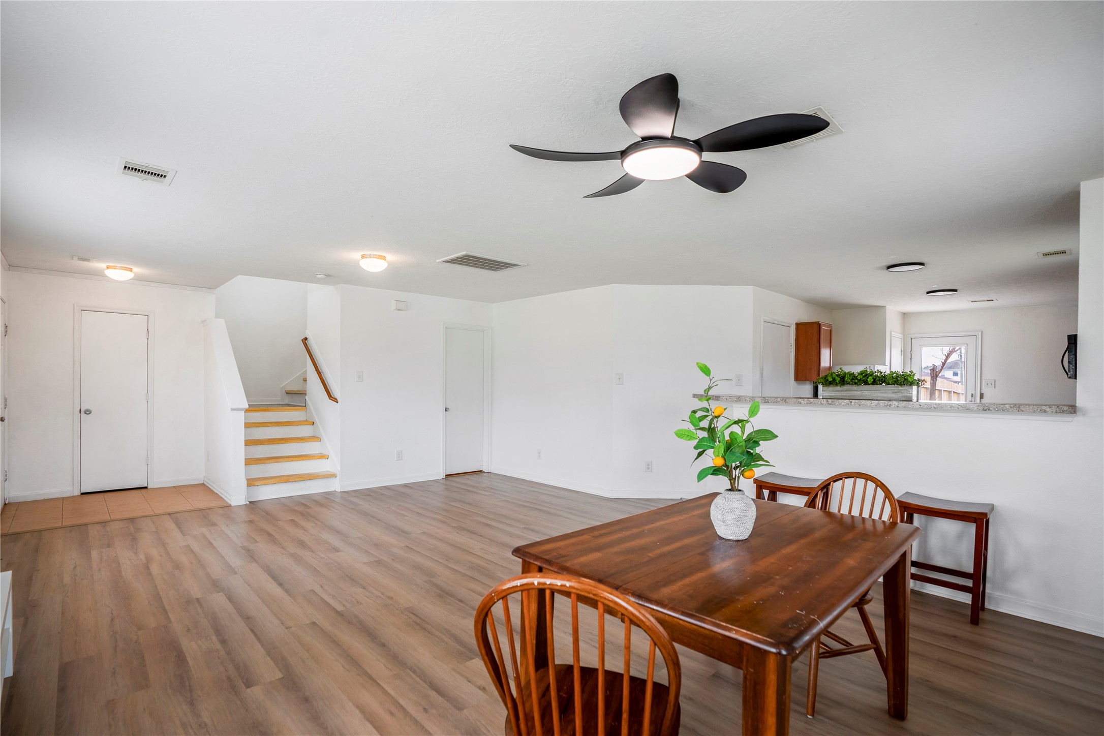 1234 Grassy View Drive Property Photo 9