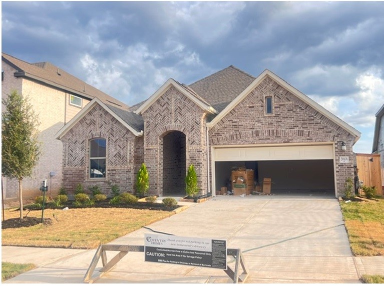 28806 Crockett Gardens Drive Property Photo 4