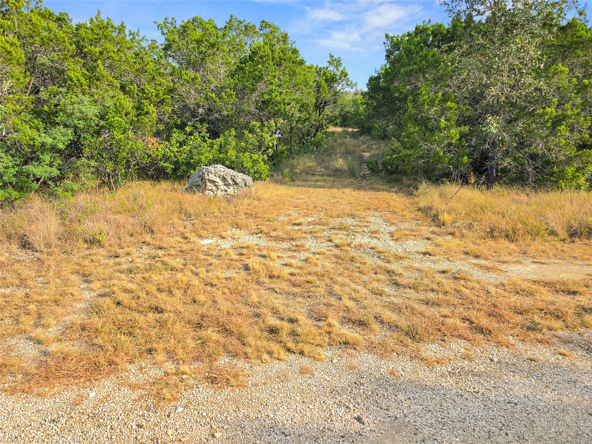 240 County Road 2704 Property Photo 2