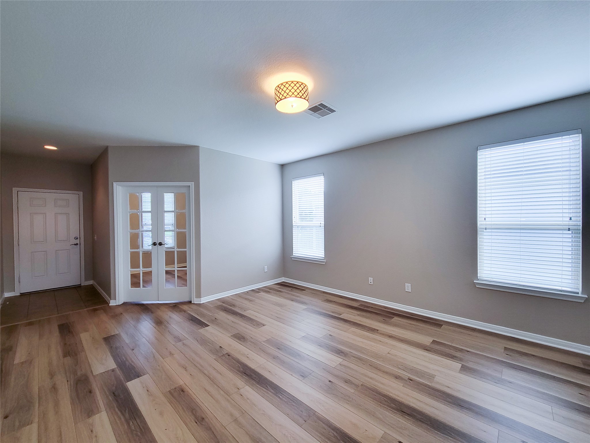 6535 Dayridge Lane Property Photo 11