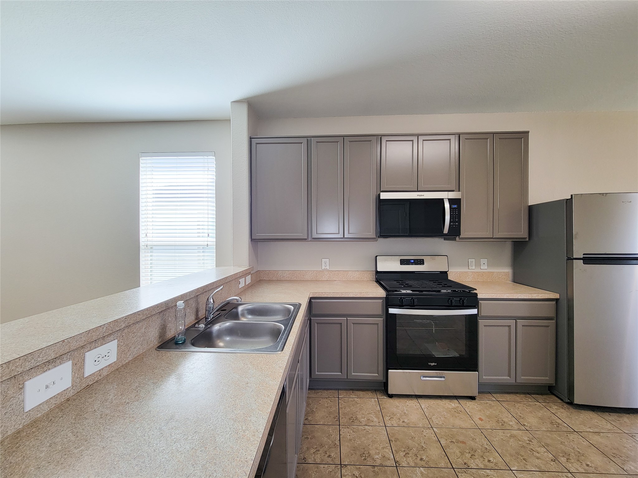 6535 Dayridge Lane Property Photo 19