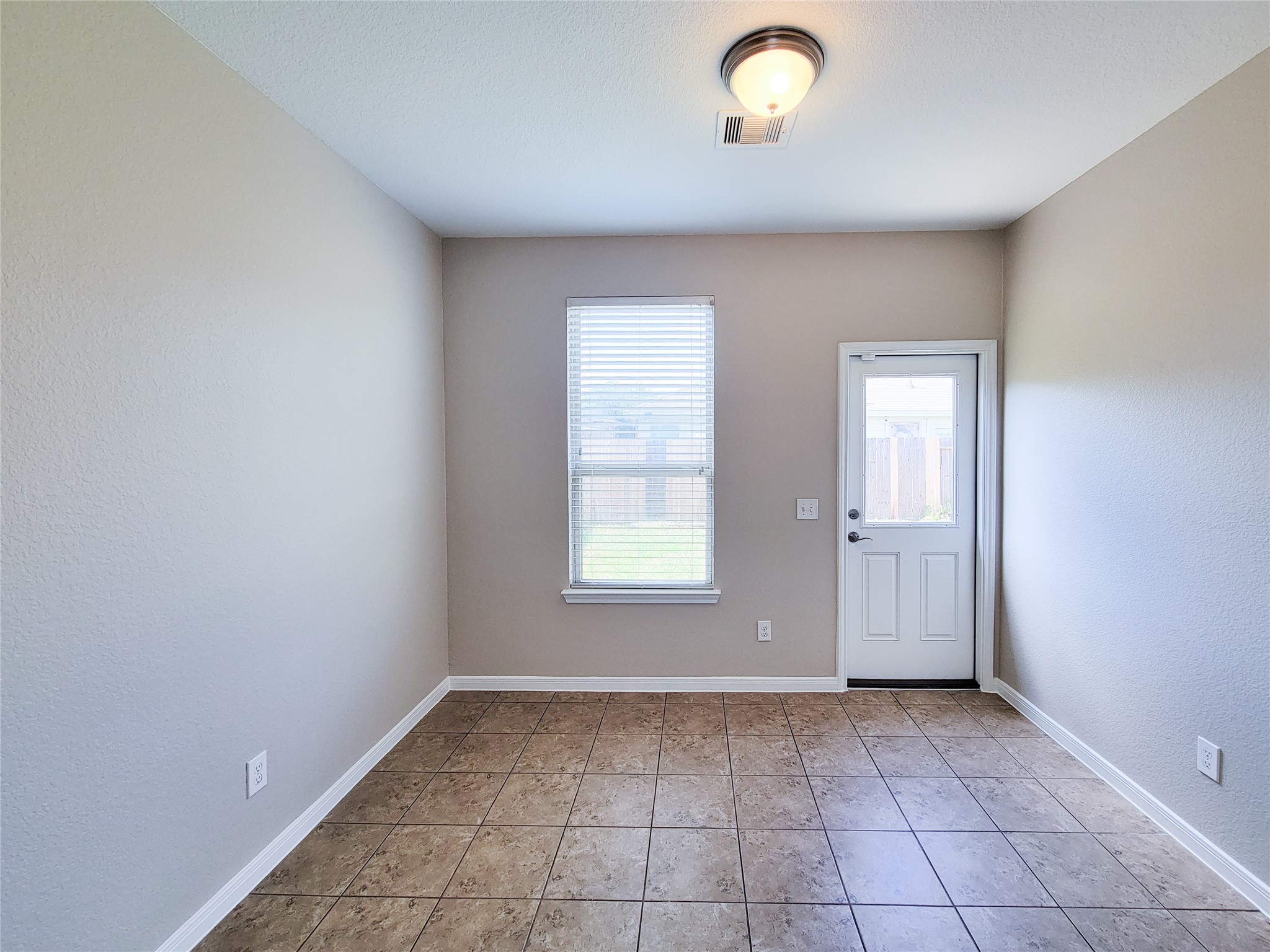 6535 Dayridge Lane Property Photo 23