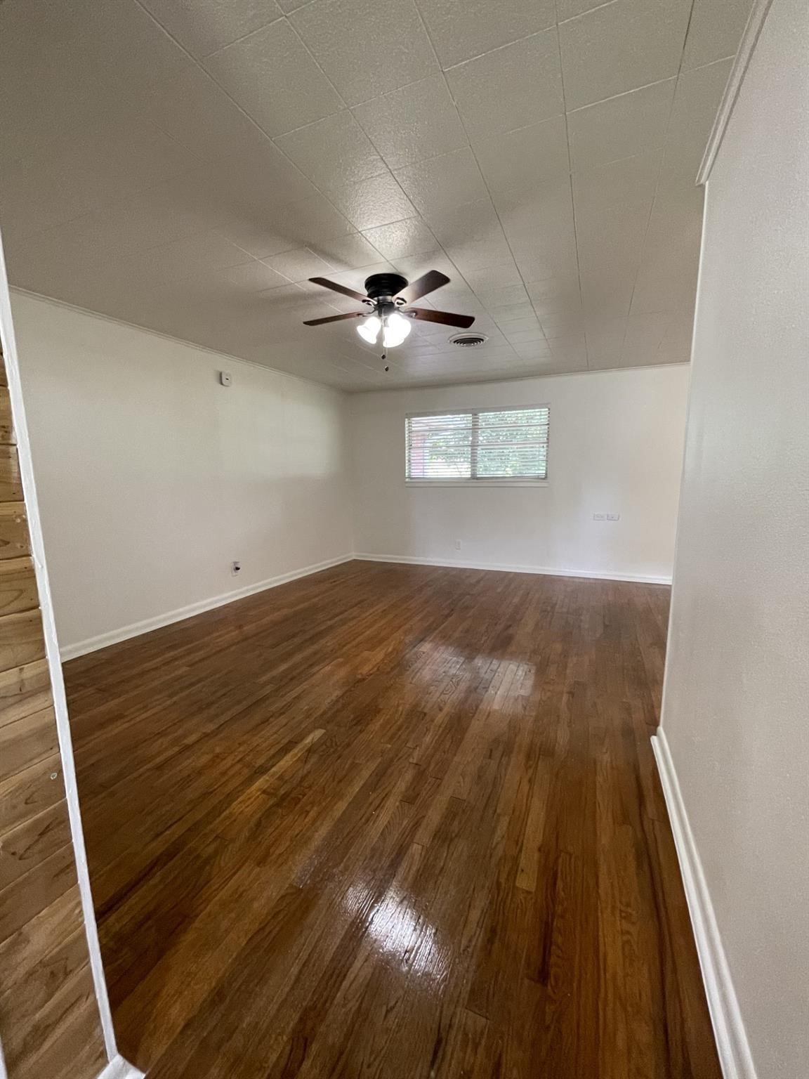 1004 Oak Drive Property Photo 8