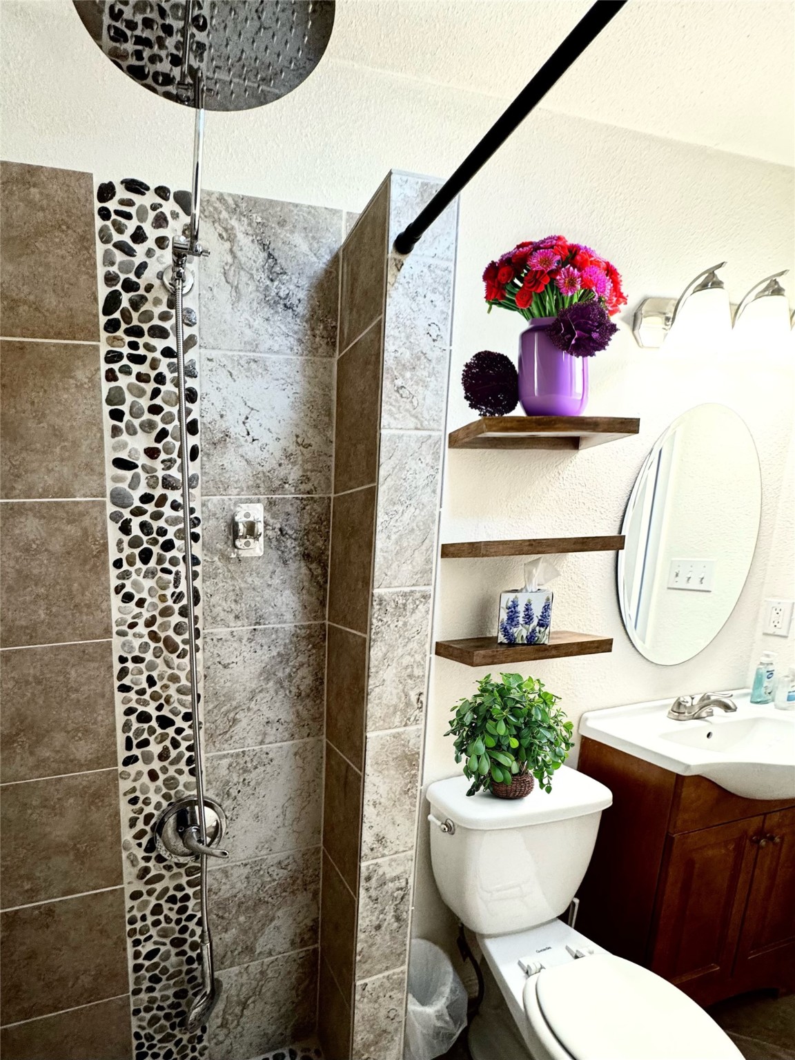 1206 Hackberry Drive Property Photo 8