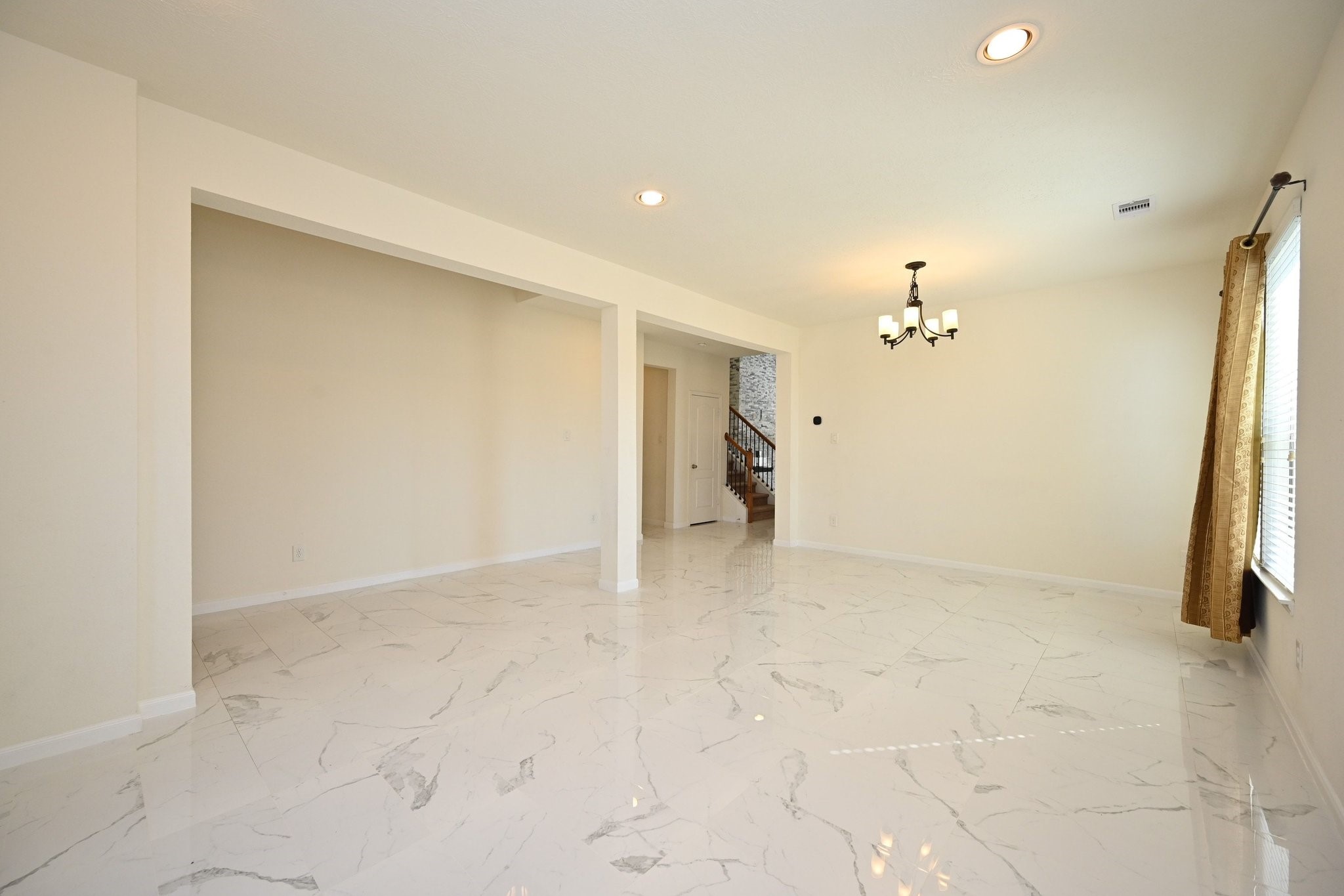 21119 Keystone Pine Court Property Photo 9