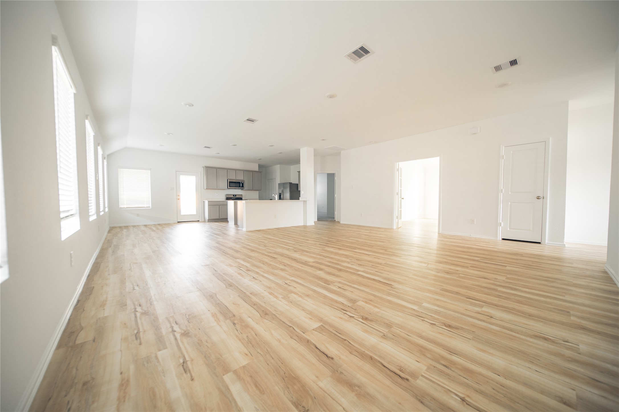 2615 Olivine Stone Drive Property Photo 5