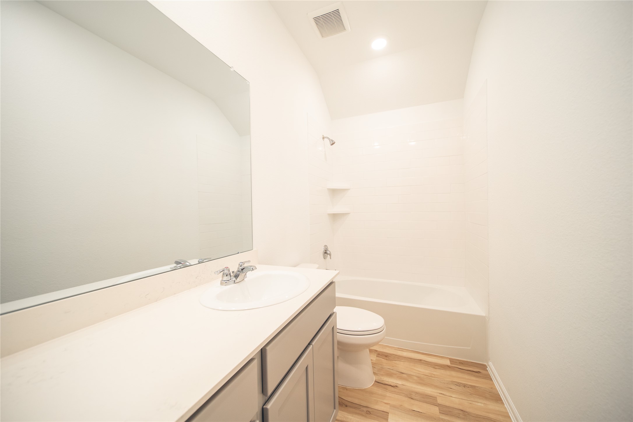 2615 Olivine Stone Drive Property Photo 19