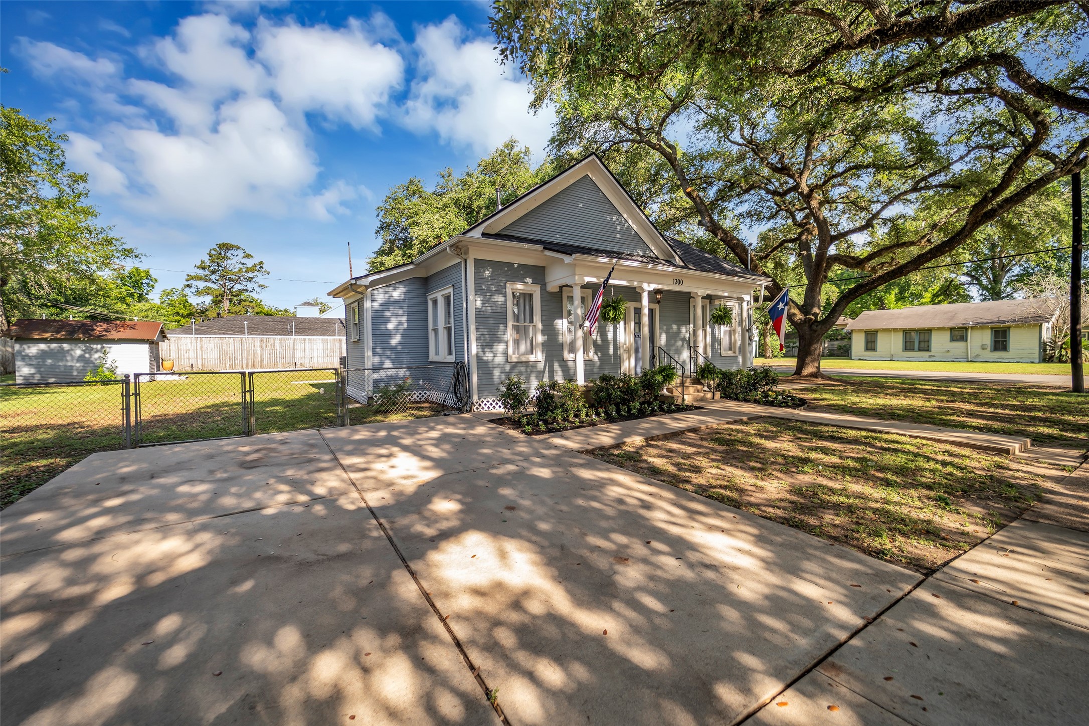 1300 7th Street Property Photo 4