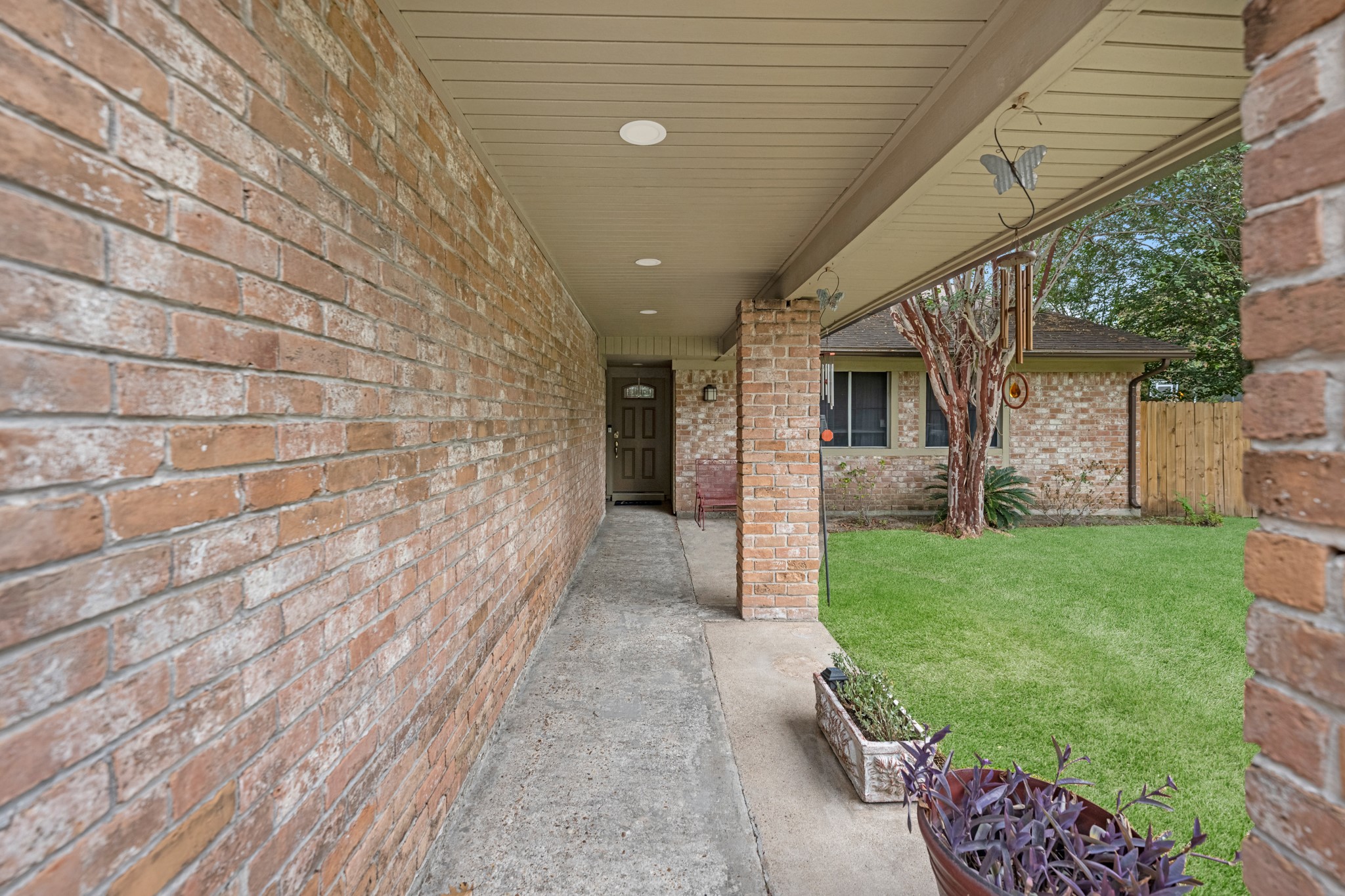 4718 Lost Oak Drive Property Photo 5