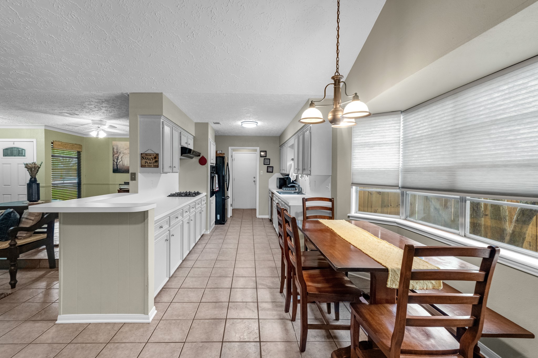 4718 Lost Oak Drive Property Photo 14