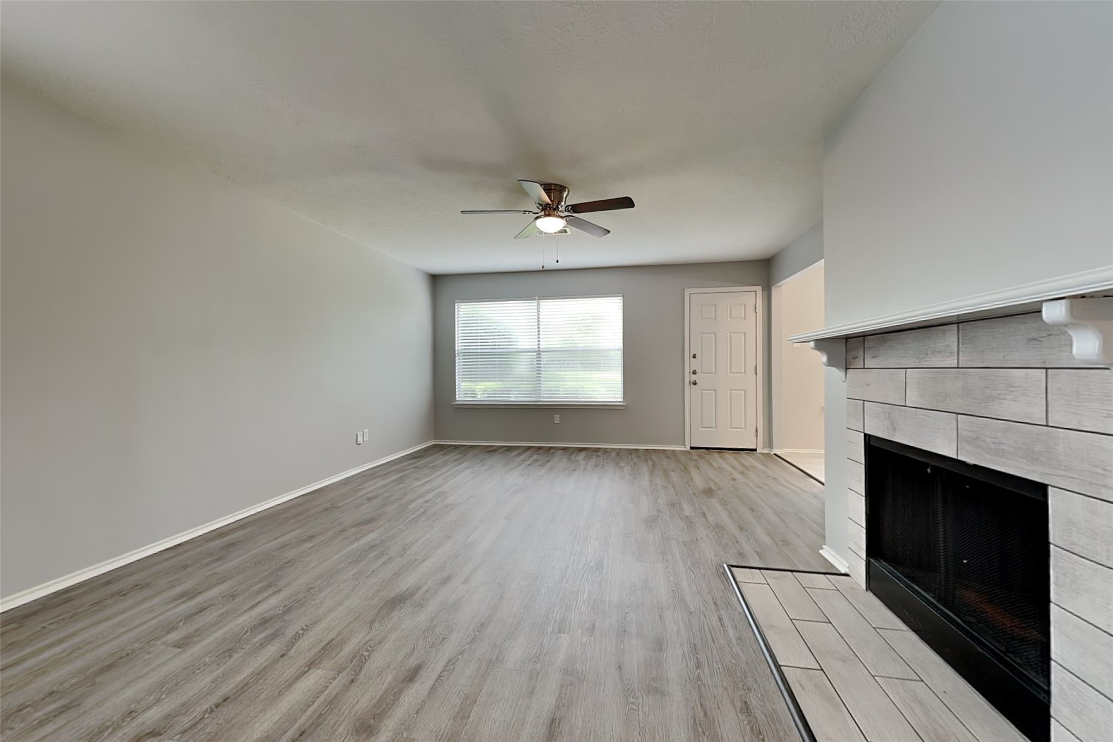 26010 Richards Road Property Photo 2