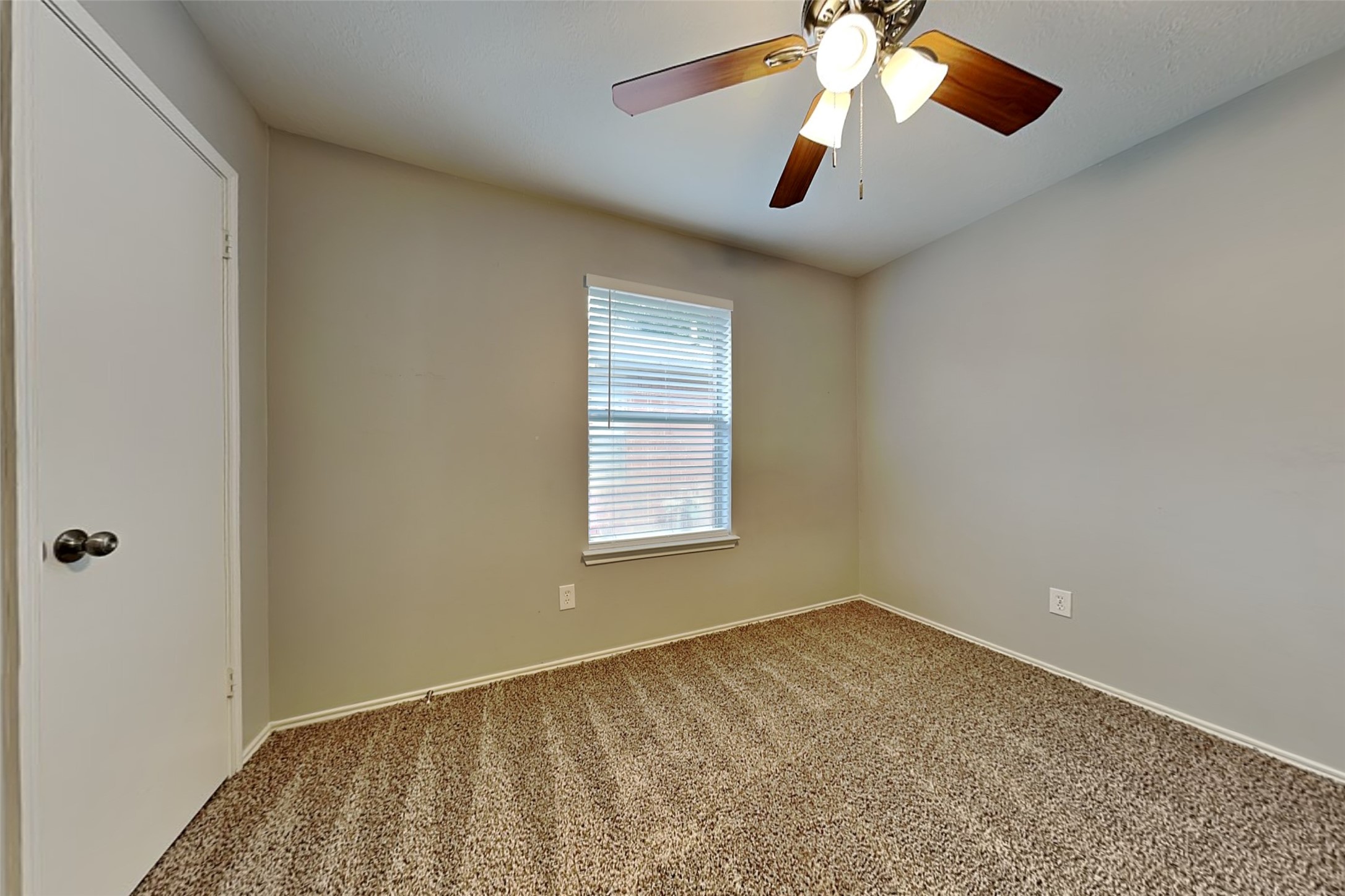 26010 Richards Road Property Photo 15