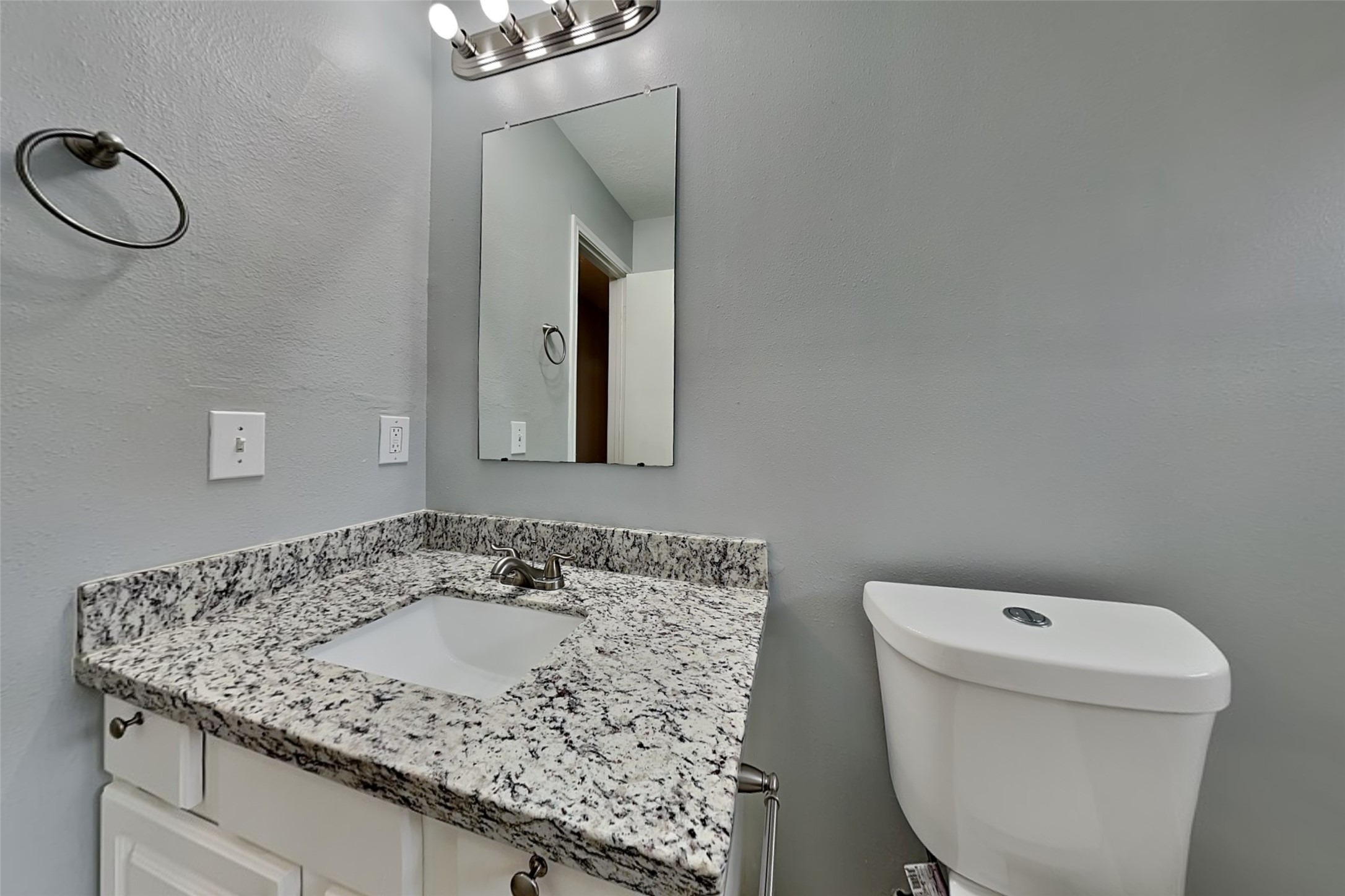 26010 Richards Road Property Photo 18