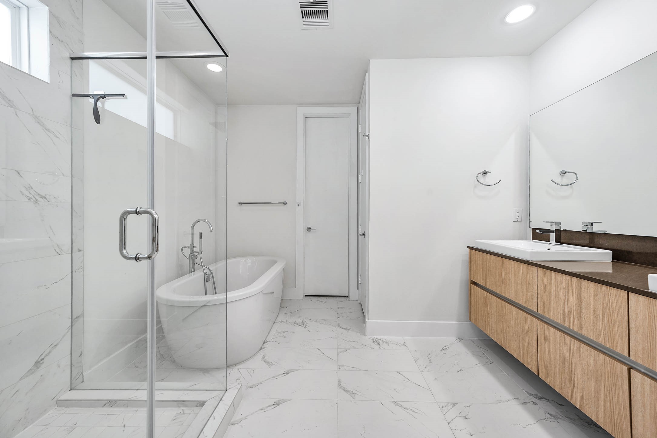 5519 Paraiso Place Property Photo 15