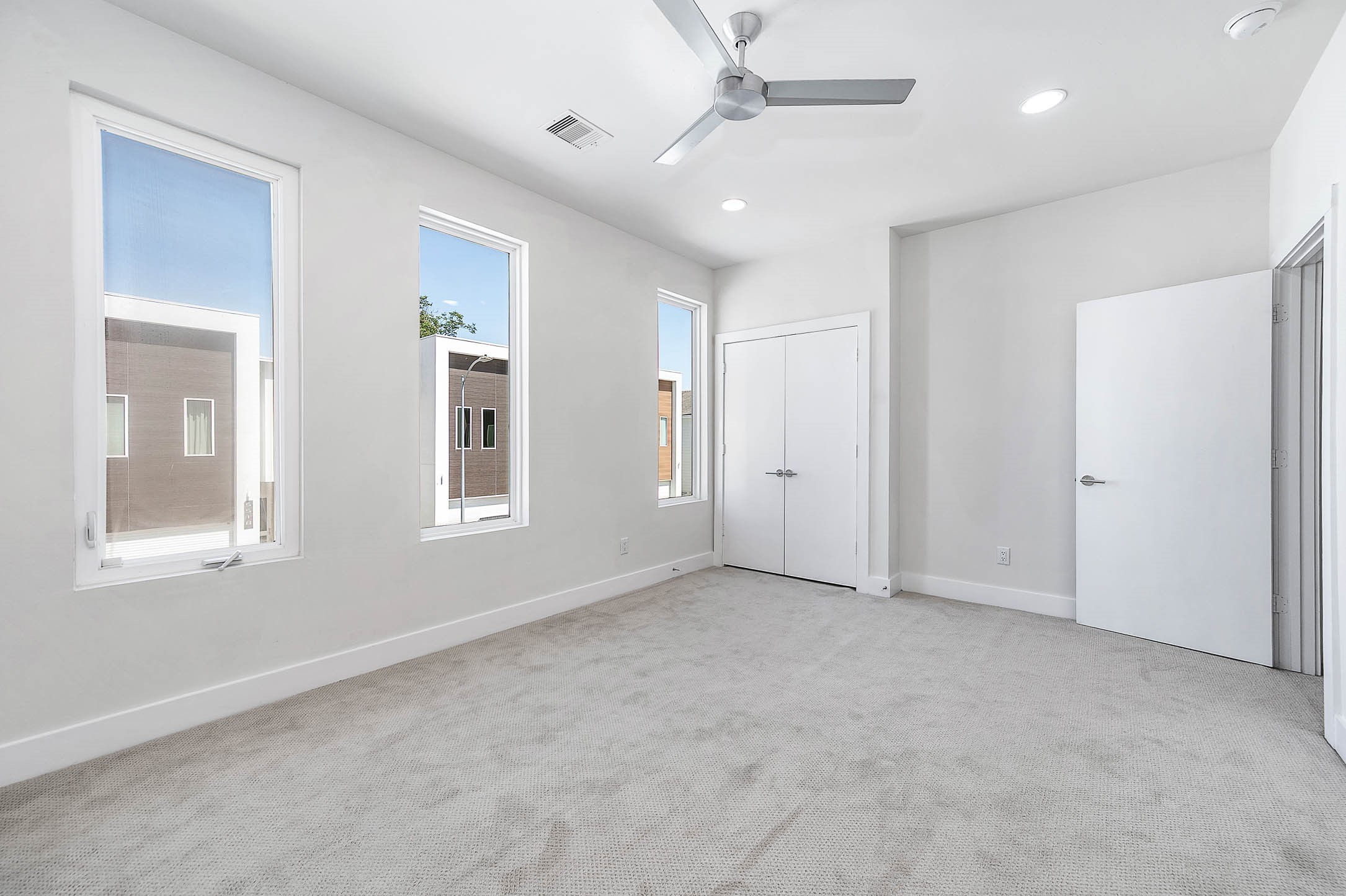 5519 Paraiso Place Property Photo 25