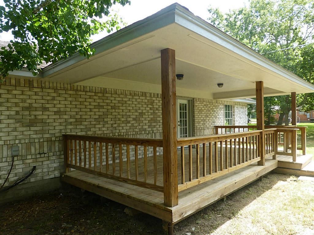 1525 Calvit Street Property Photo 23