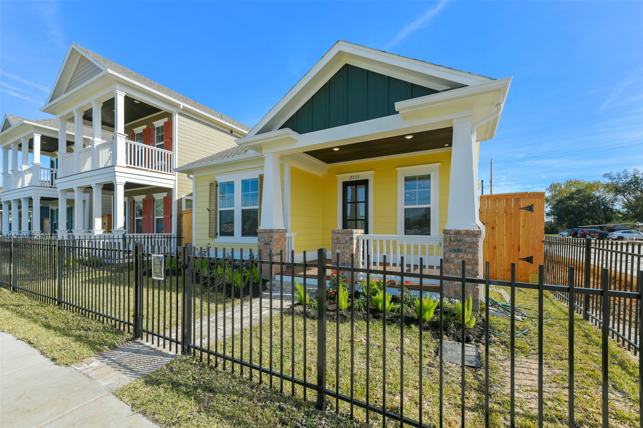 2515 S Houston Avenue Property Photo 3