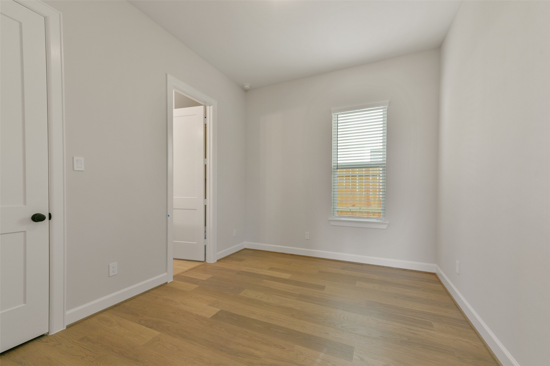 2515 S Houston Avenue Property Photo 26