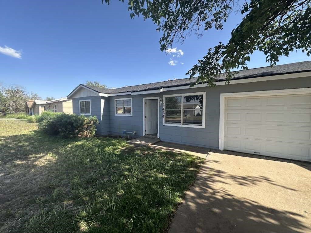 2424 E 28th Street Property Photo 1