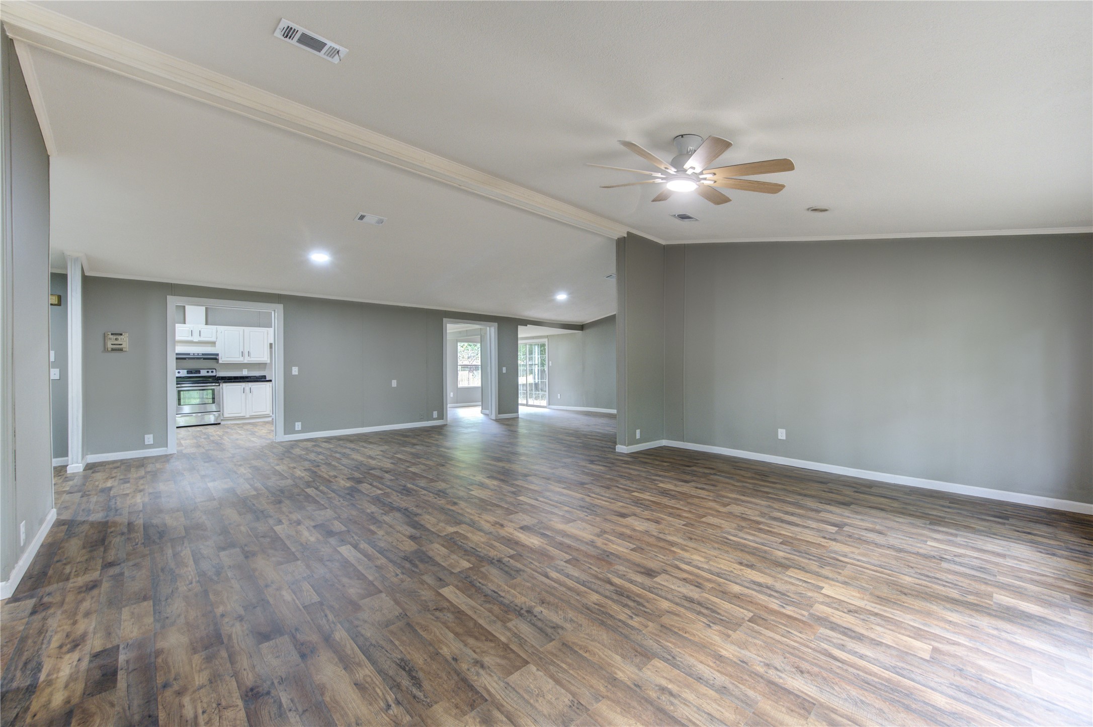 30226 Davis Street Property Photo 9