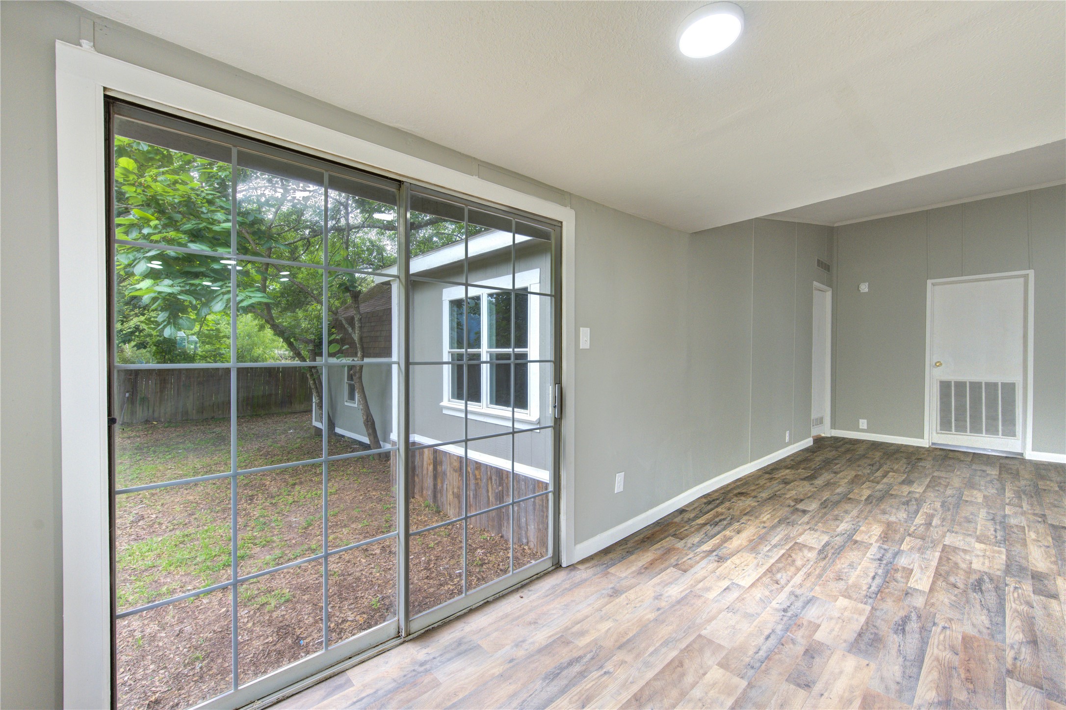 30226 Davis Street Property Photo 15
