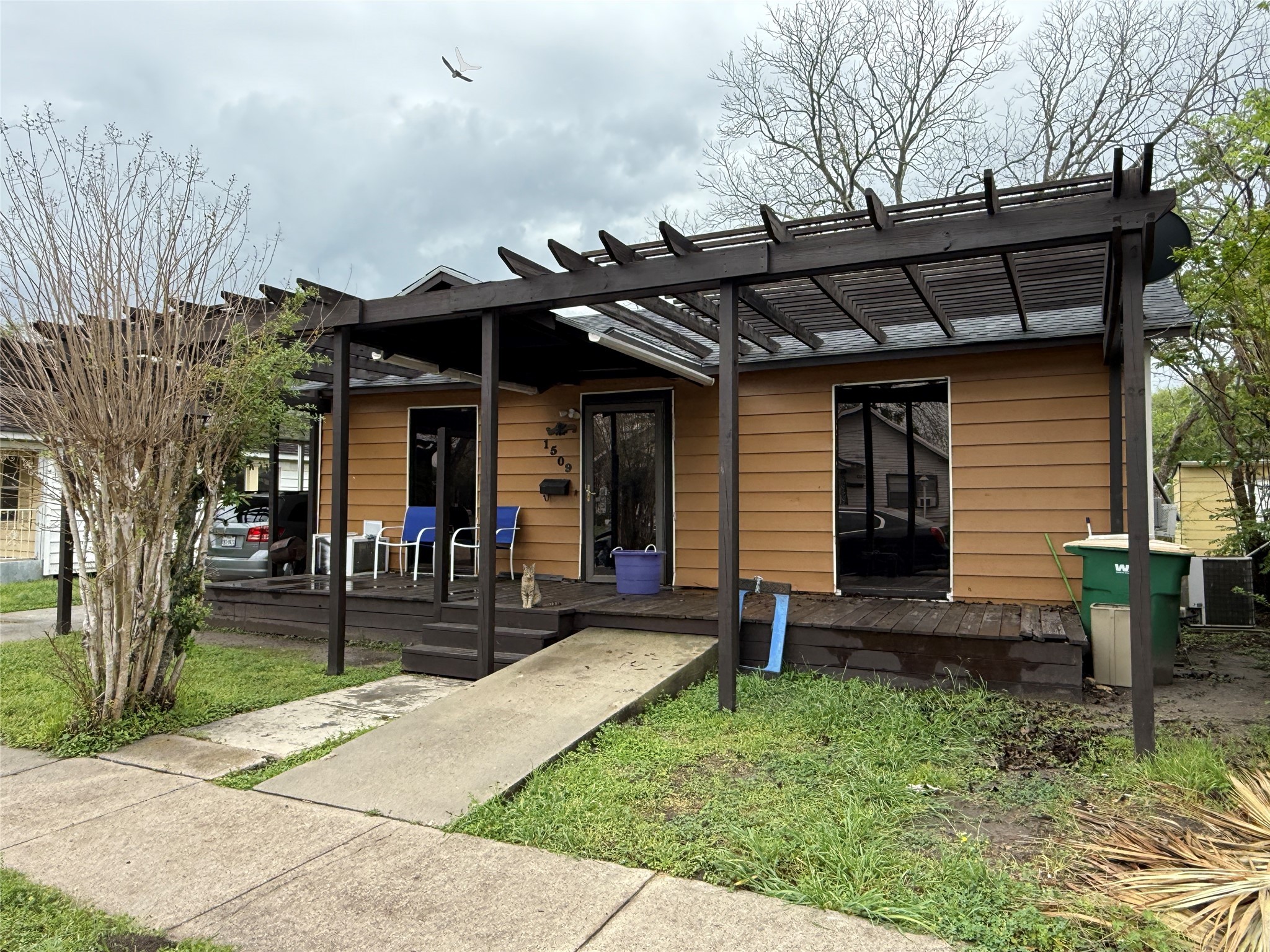 1509 Harry Street Property Photo 1