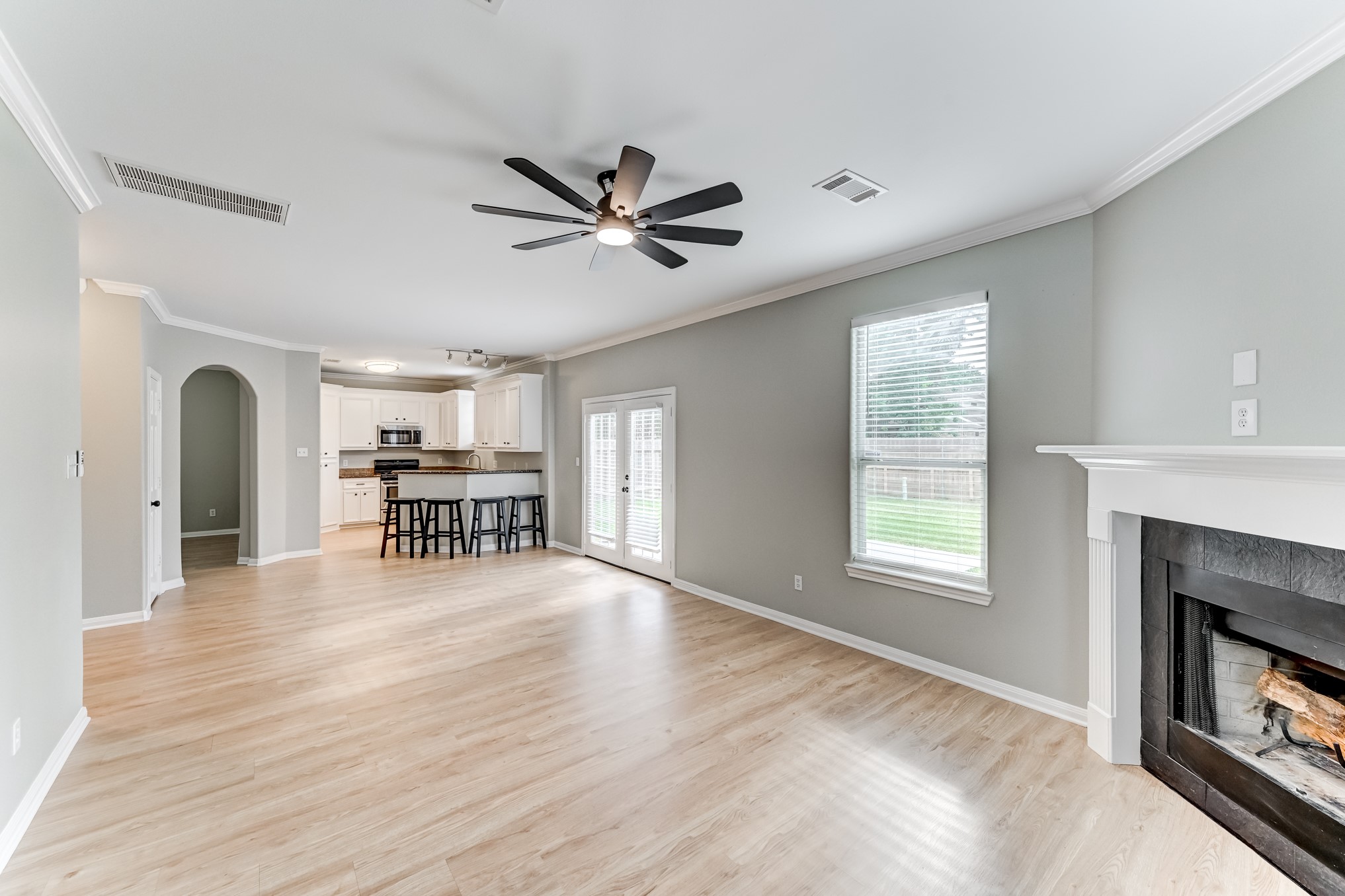 10715 Glenda Kay Drive Property Photo 12