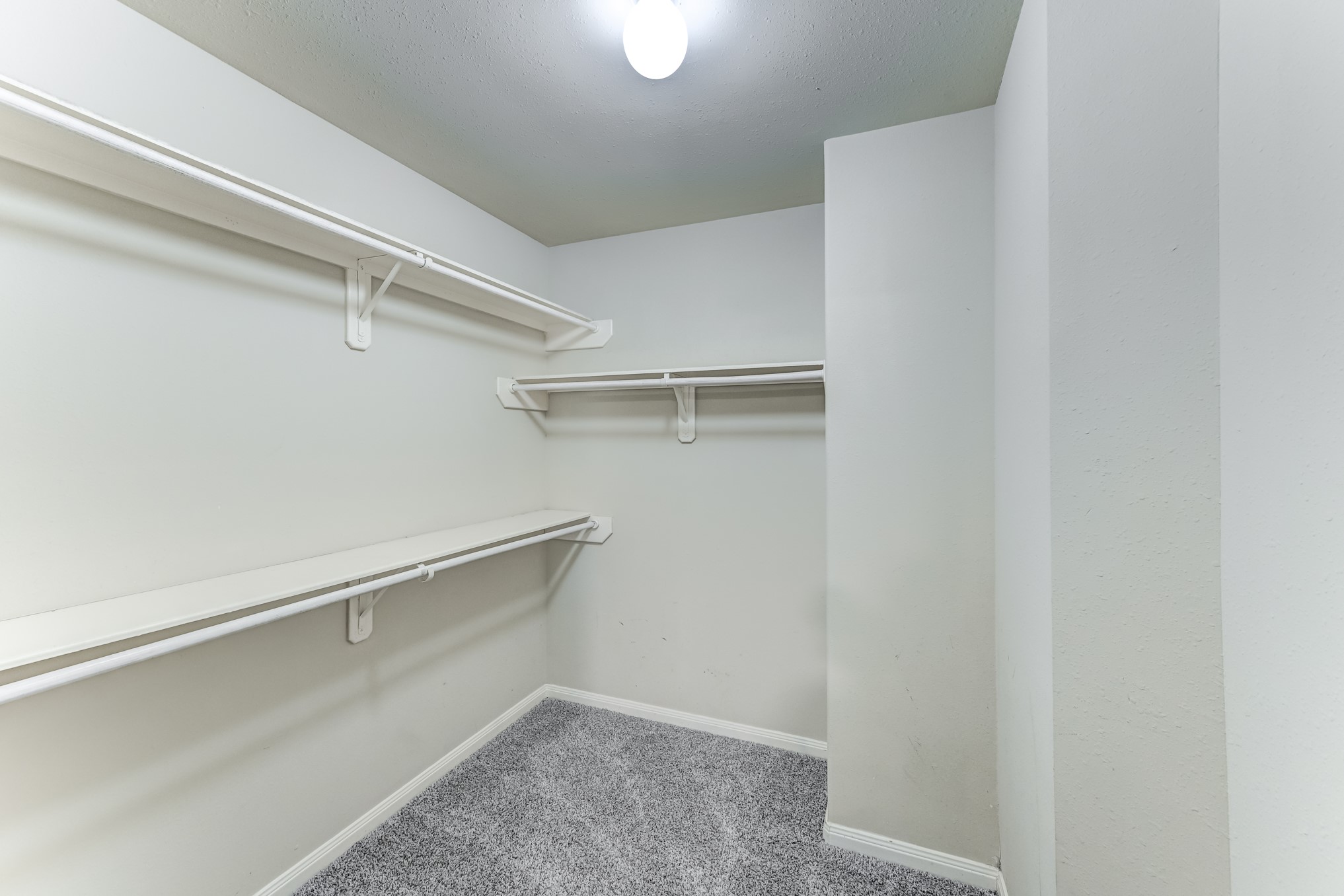 10715 Glenda Kay Drive Property Photo 30