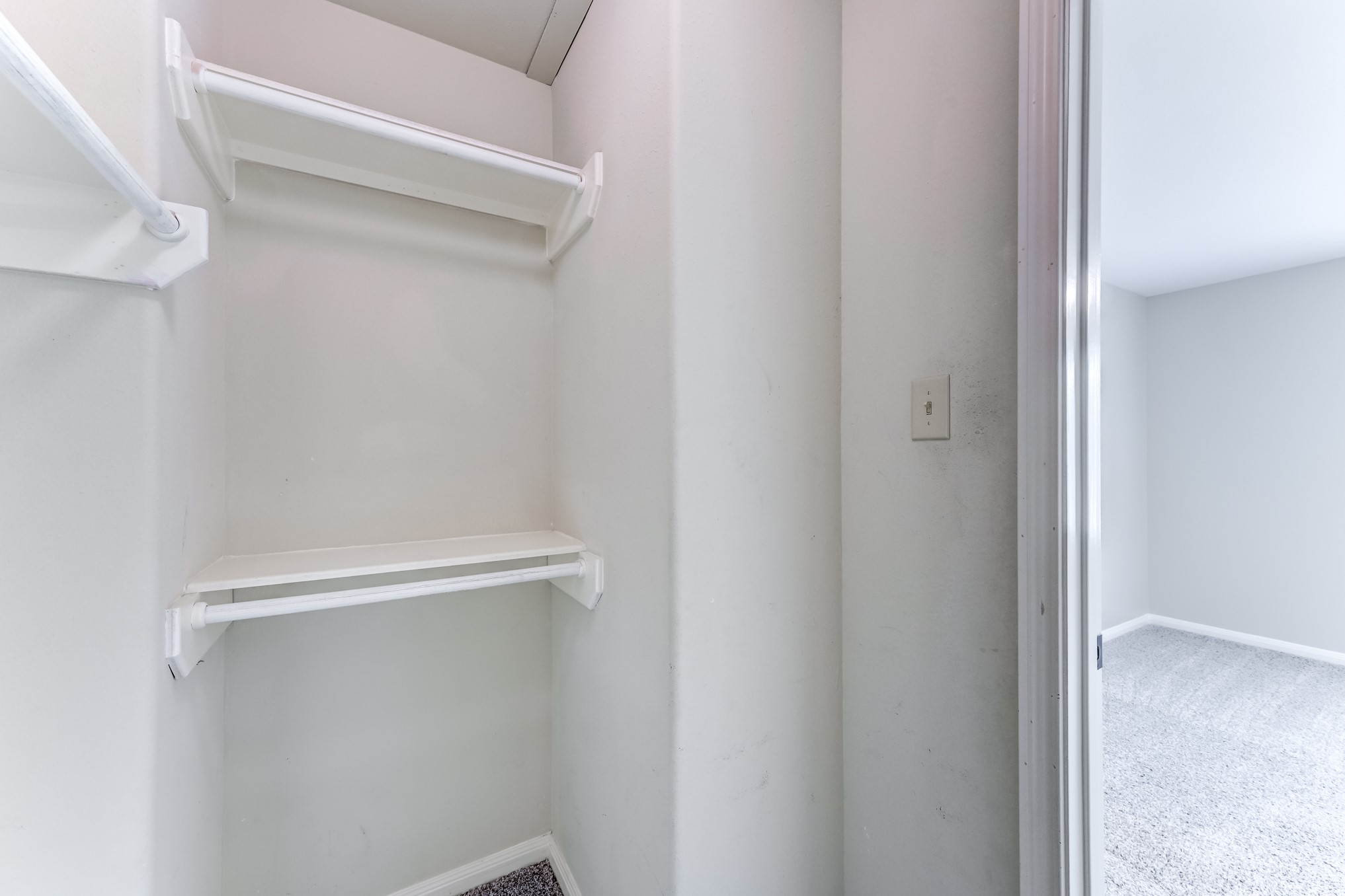 10715 Glenda Kay Drive Property Photo 35